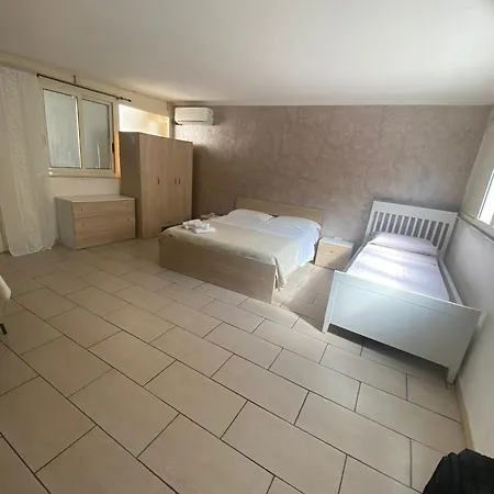 A Casa E Matilde * نابولي