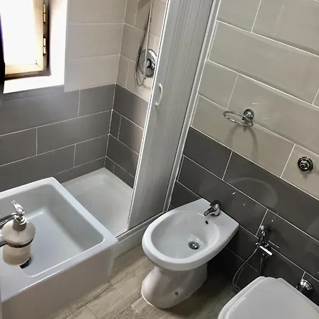 A Casa E Matilde Neapel